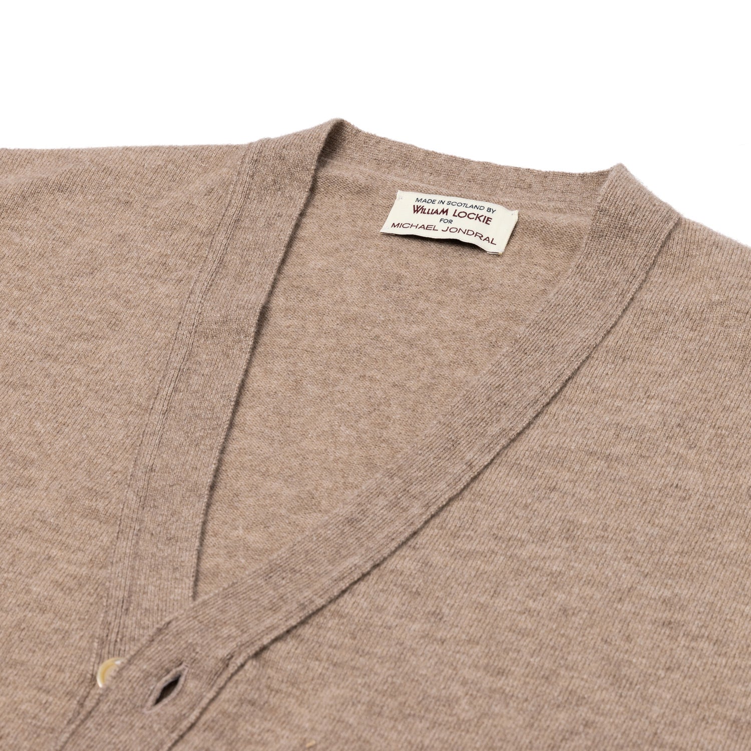 Strickjacke "Oxton Cardigan" aus feinem schottischen 1 Ply-Kaschmir